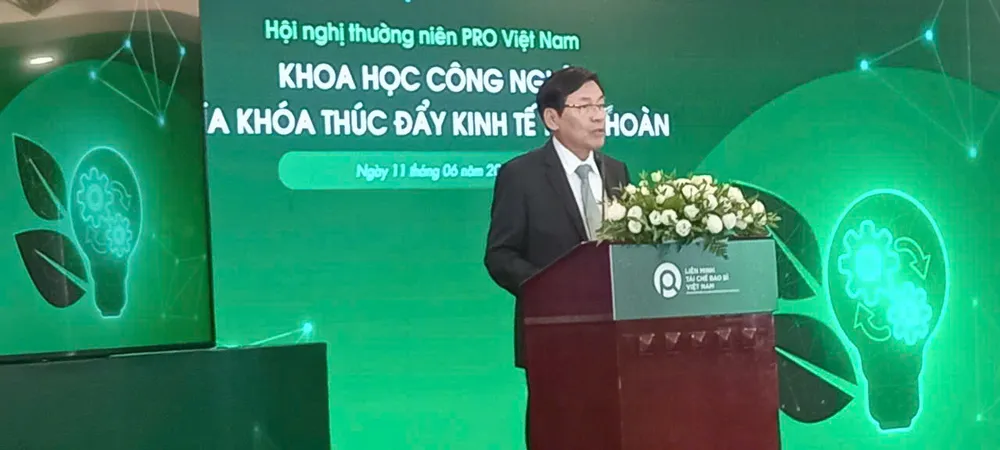 Ông Phạm Phú Ngọc Trai, Chủ tịch PRO Việt Nam chia sẻ thông tin tại hội nghị. Ảnh: MINH HẢI