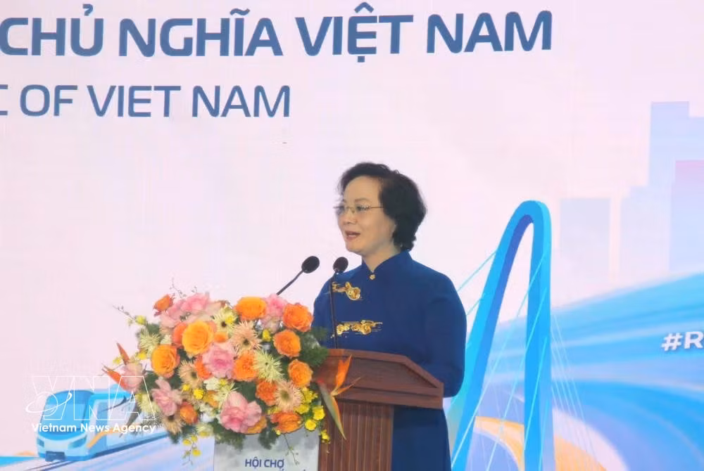 PTT-Pham-thi-thanh-tra.jpg
