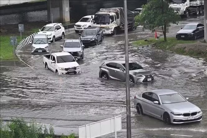 2026年9月26日，泰国首都曼谷因强降雨出现严重内涝。图：新华社/越通社发