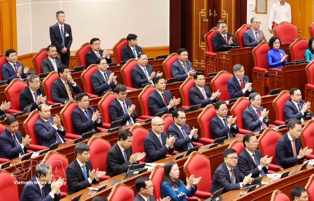 出席越南共产党第十四届中央委员会第四次全体会议的代表。图自越通社