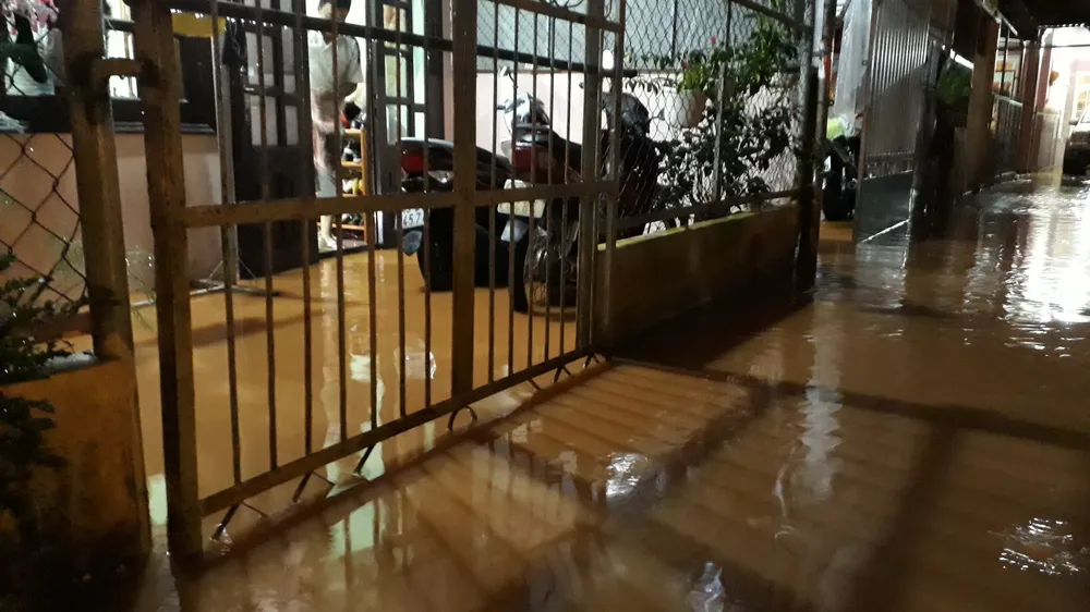 Đà Lạt: Mưa dữ dội, nhiều nơi ngập nặng ảnh 6