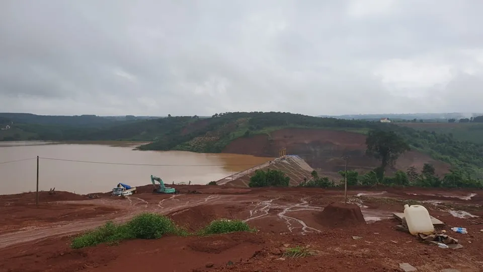 Thêm một thủy điện gặp sự cố, phải xả lũ khẩn cấp ảnh 2