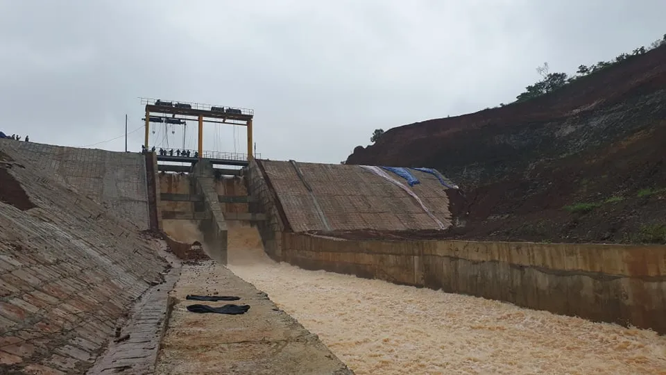 Thêm một thủy điện gặp sự cố, phải xả lũ khẩn cấp ảnh 5