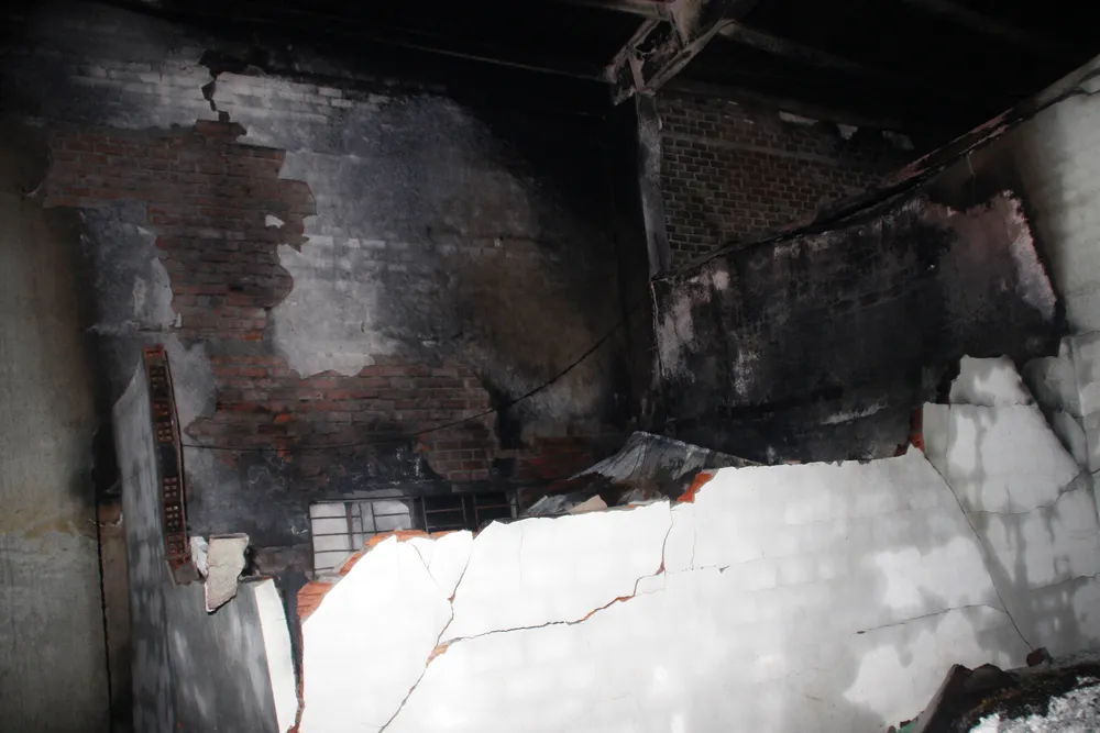 Lửa thiêu rụi 2 nhà xưởng của công ty may ở Khu công nghiệp Phú Tài, Bình Định ảnh 4