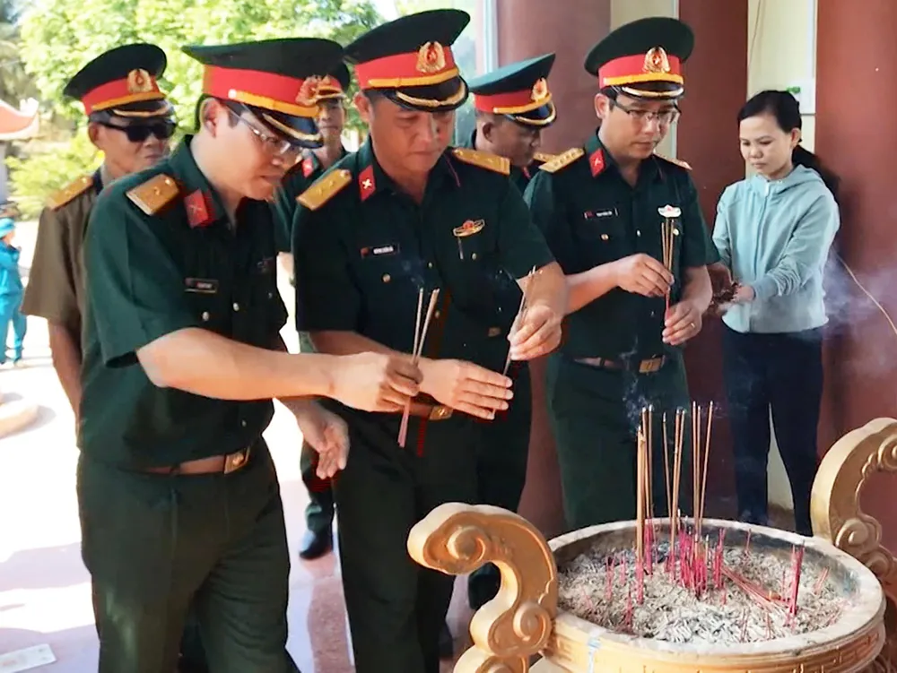 Trả lại đúng danh hiệu cho 2 liệt sĩ hy sinh năm 1969 ảnh 4