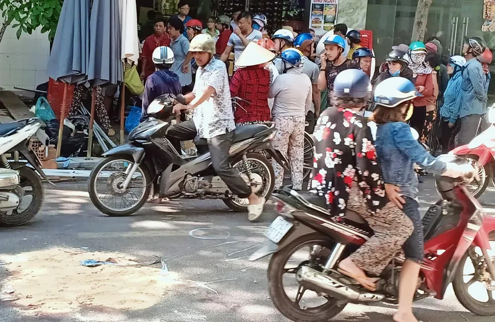 Xe Lexus biển số 6666 tông vào đám tang, 3 người chết, 8 người bị thương ảnh 7