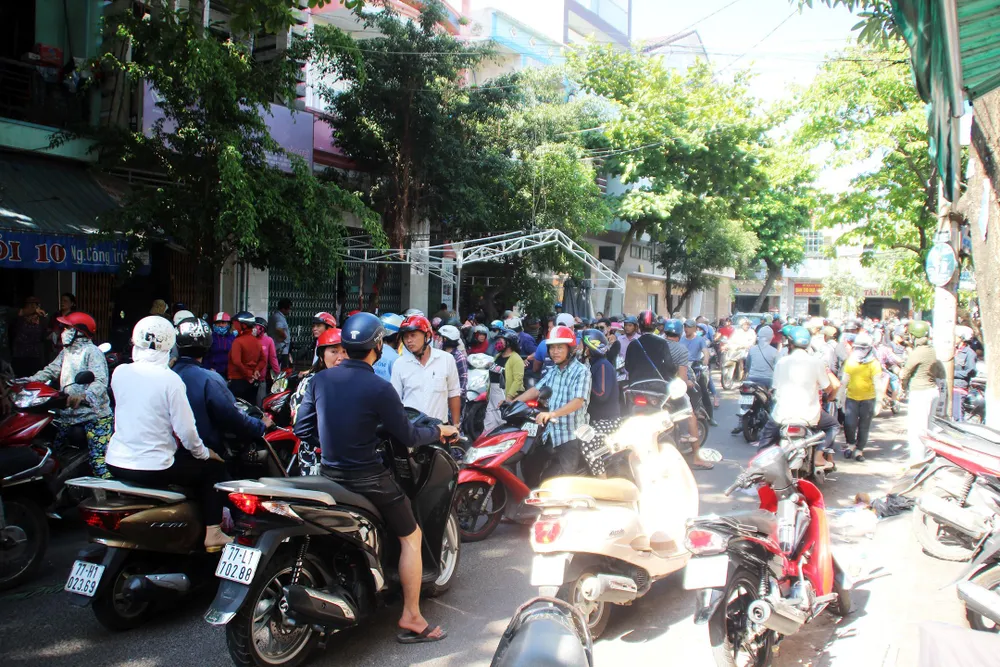 Xe Lexus biển số 6666 tông vào đám tang, 3 người chết, 8 người bị thương ảnh 5