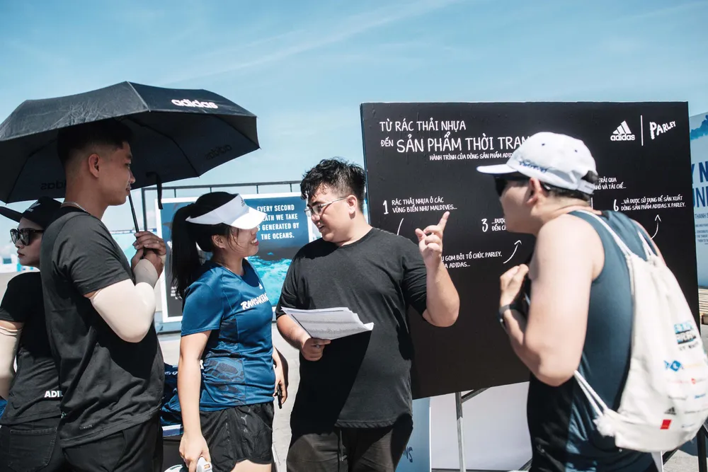 Chạy mỗi km nhận 1 USD gây quỹ cứu lấy đại dương ảnh 6