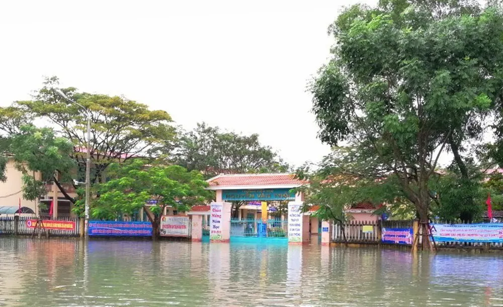 Bão Matmo làm 78 tàu hàng, tàu cá bị đứt neo, trôi dạt ảnh 8