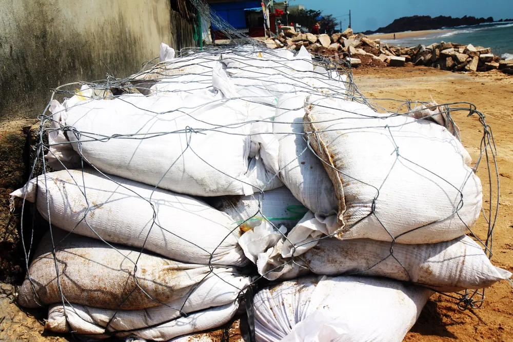  Bão nối liền nhau, Nam Trung bộ gồng mình chống chịu ảnh 3