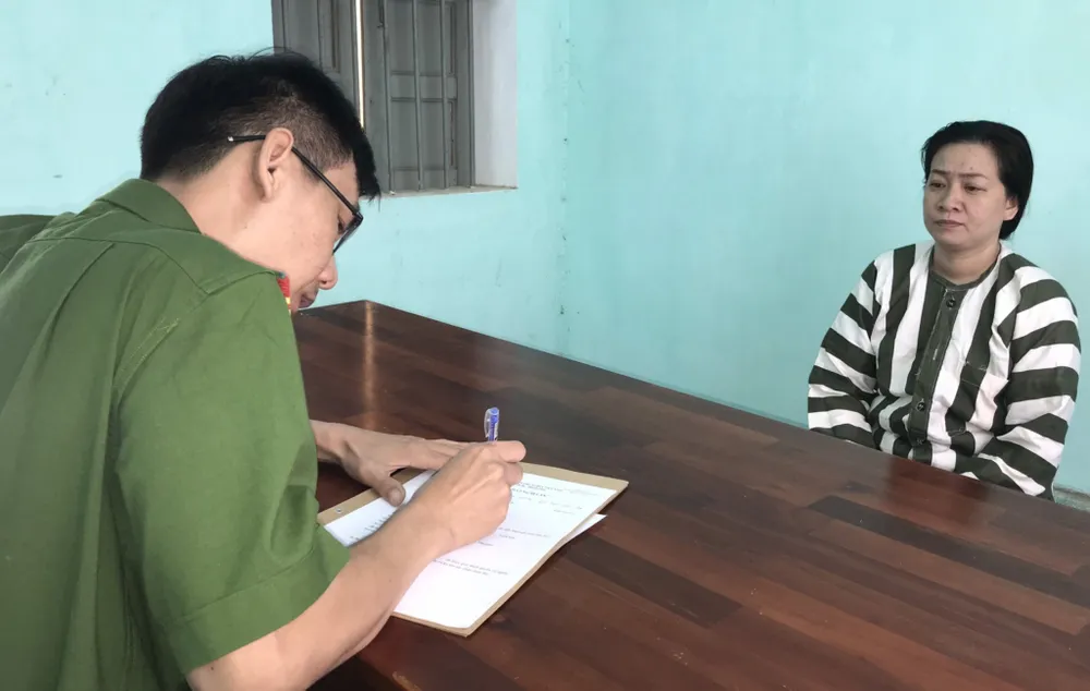 Châu Thị Mỹ Hiệp tại cơ quan Công an tỉnh Bình Định. Ảnh: TẤN TÀI