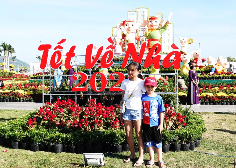 Độc đáo linh vật gia đình nhà chuột đi hội bài chòi ở Quy Nhơn ảnh 7