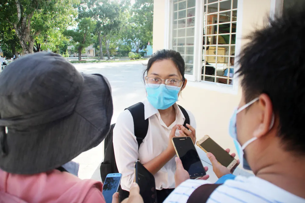 Nắng nóng kèm dịch Covid-19 gây nhiều khó khăn cho các thí sinh miền Trung dự kỳ thi tốt nghiệp THPT ảnh 2