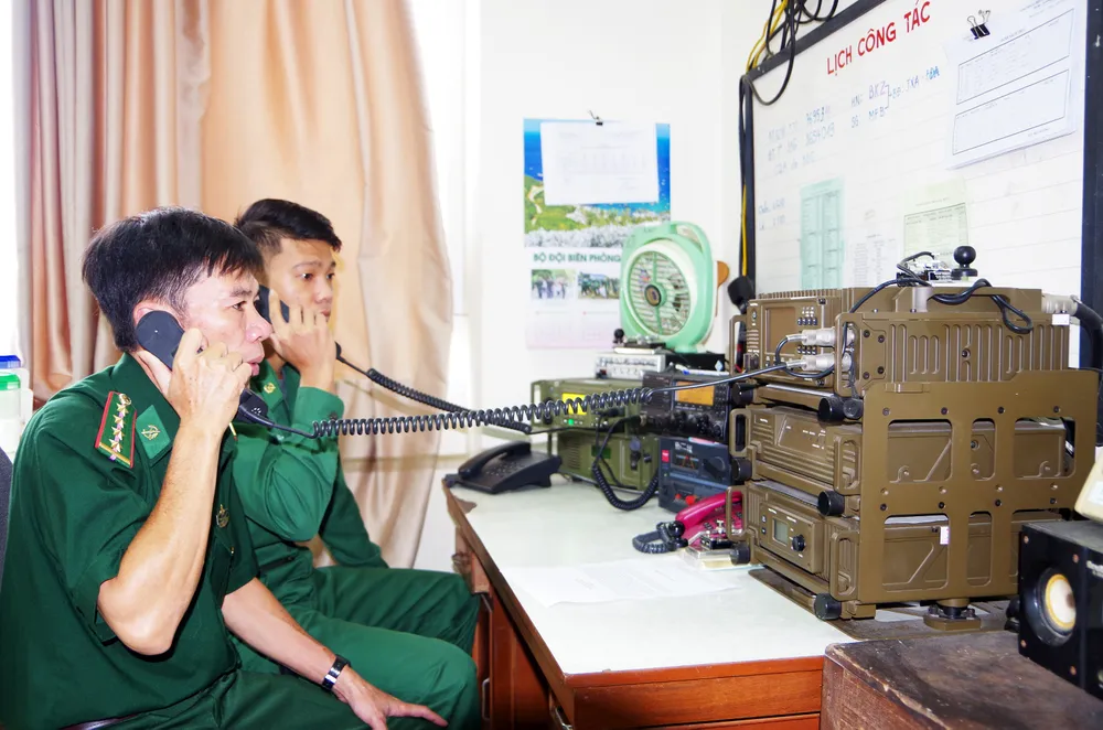 3 tàu cá của tỉnh Quảng Ngãi hỏng máy, trôi dạt chờ cứu hộ ảnh 4