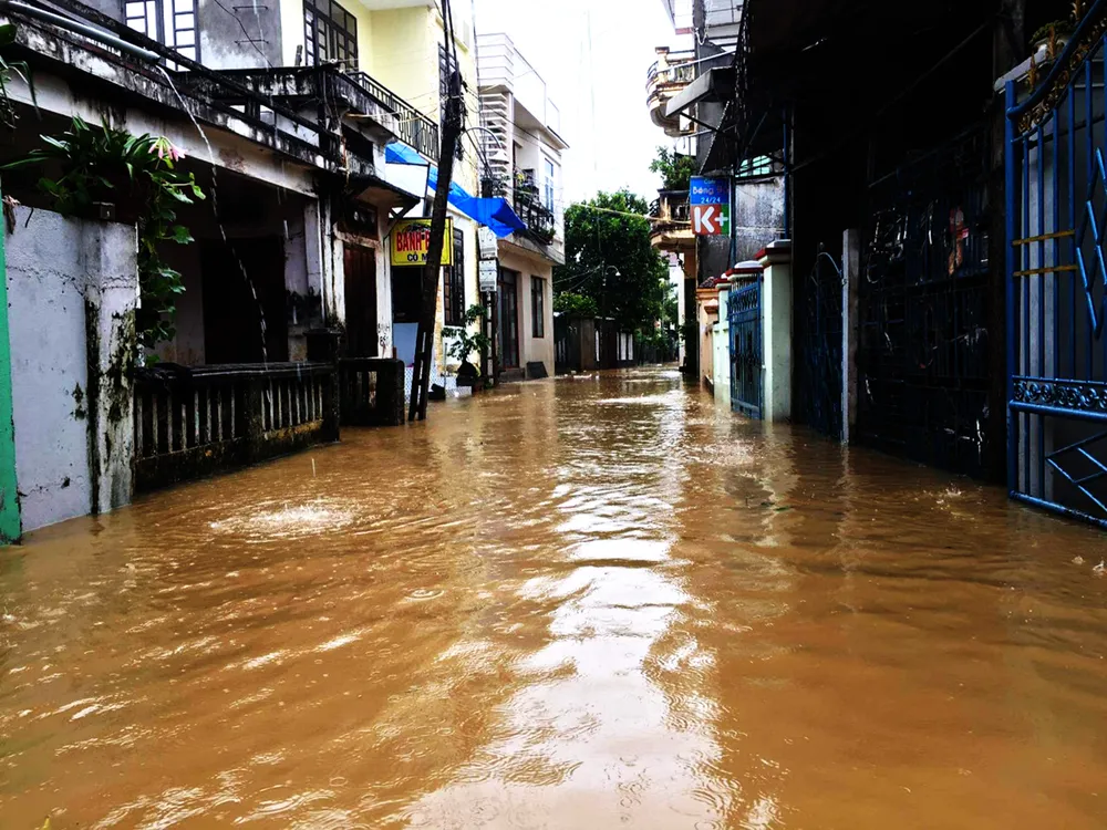 3 tàu cá của tỉnh Quảng Ngãi hỏng máy, trôi dạt chờ cứu hộ ảnh 3