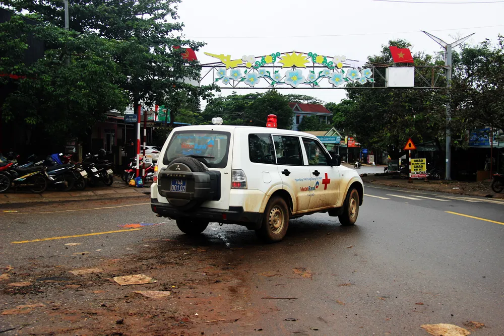 Vụ sạt lở núi vùi lấp 22 cán bộ, chiến sĩ: Con ơi sao không về dọn lũ cùng mẹ! ảnh 5