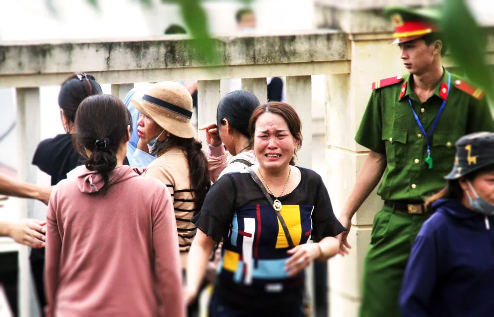 Vụ sạt lở núi vùi lấp 22 cán bộ, chiến sĩ: Con ơi sao không về dọn lũ cùng mẹ! ảnh 7