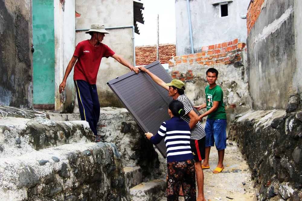 Căng mình ứng phó bão số 9 ảnh 38