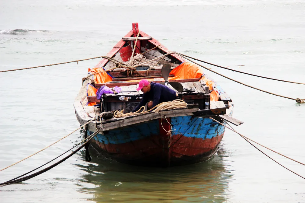 Căng mình ứng phó bão số 9 ảnh 39