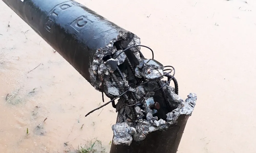 Mưa lũ tàn phá nặng nề ở Bình Định, 1 người bị lũ cuốn trôi ảnh 4