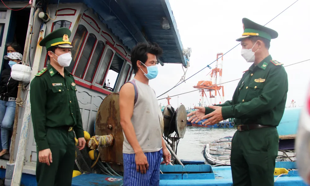 Làng chài gánh thuyền thúng “chạy bão“ ảnh 19