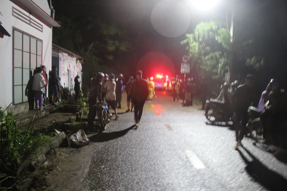 Tài xế xe tải nghi dương tính với ma túy tông 2 người chết, 13 người nhập viện ảnh 2