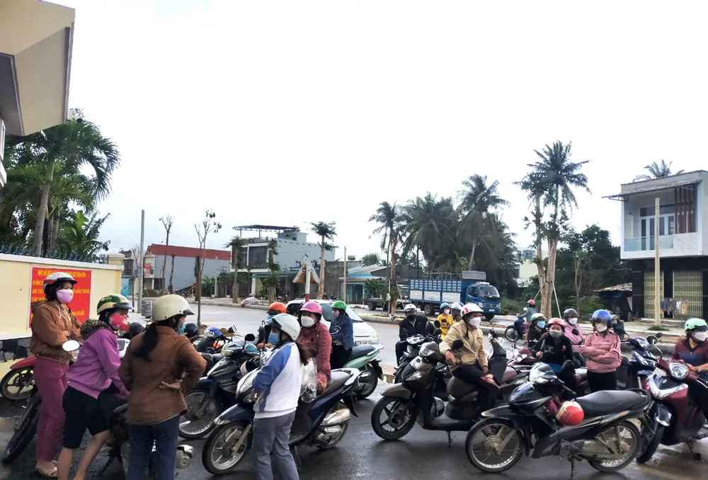 Vụ học sinh phải trả tiền test Covid-19 trước khi tiêm vaccine: Phòng y tế TX Hoài Nhơn không hay biết? ảnh 3