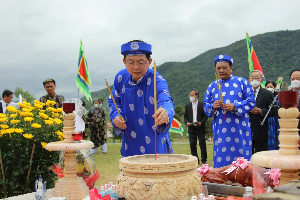 Hàng chục ngàn người đến Bảo tàng vua Quang Trung tri ân chiến thắng Ngọc Hồi - Đống Đa ảnh 4