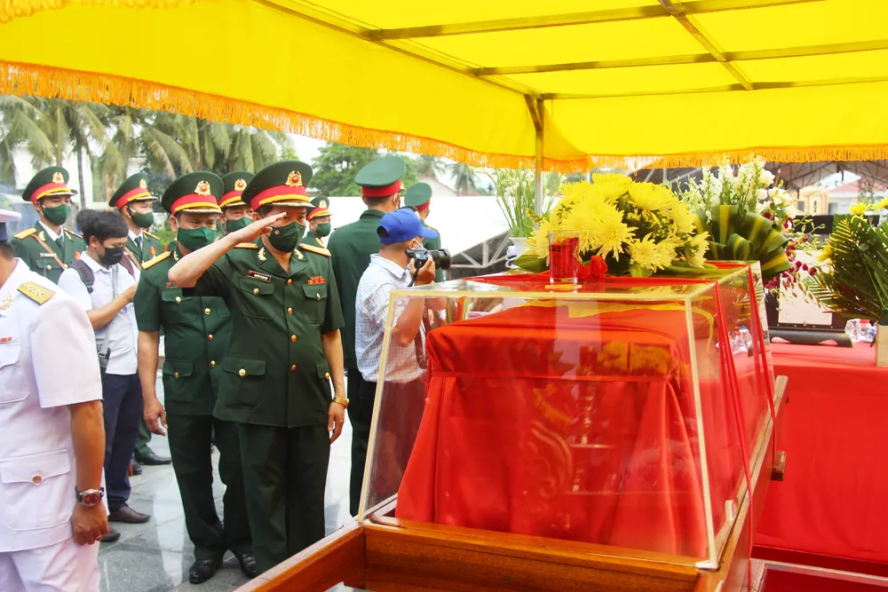 Bình Định tổ chức truy điệu 60 liệt sĩ hy sinh trong trận tập kích đồi Xuân Sơn ảnh 5
