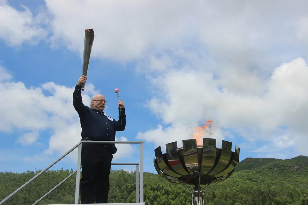 Giáo sư đoạt giải Nobel về Vật lý 2016 Duncan Haldane thắp đuốc khoa học tại Việt Nam ảnh 11