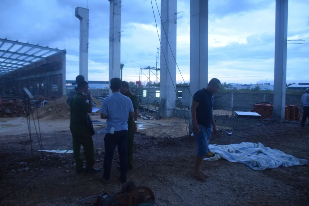 Sập công trình ở KCN Nhơn Hòa (Bình Định) làm 5 người chết, 6 người bị thương ảnh 8