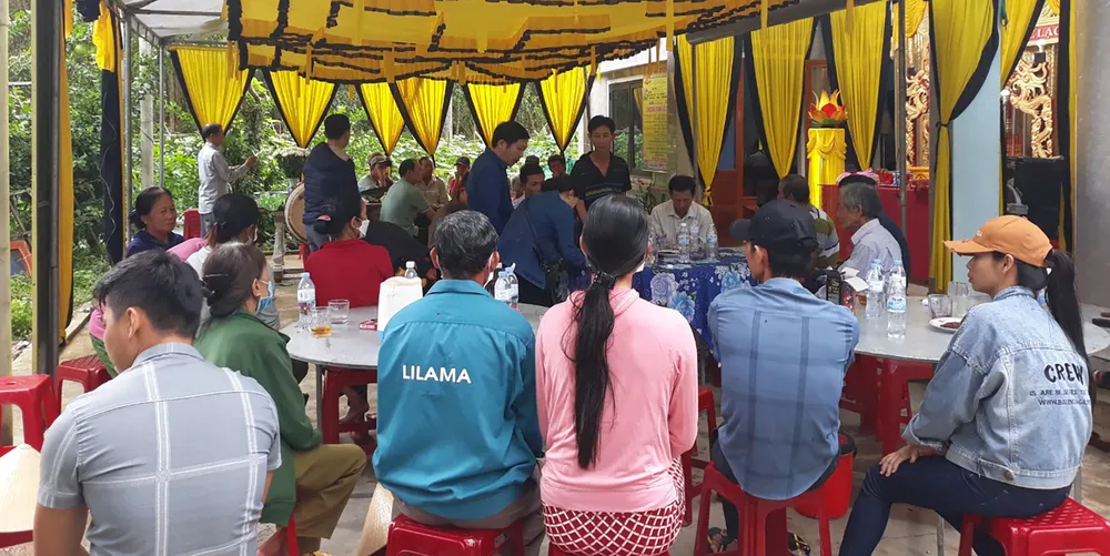 Phát hiện thi thể 2 nữ sinh dưới đáy hồ nước đập tràn ảnh 2