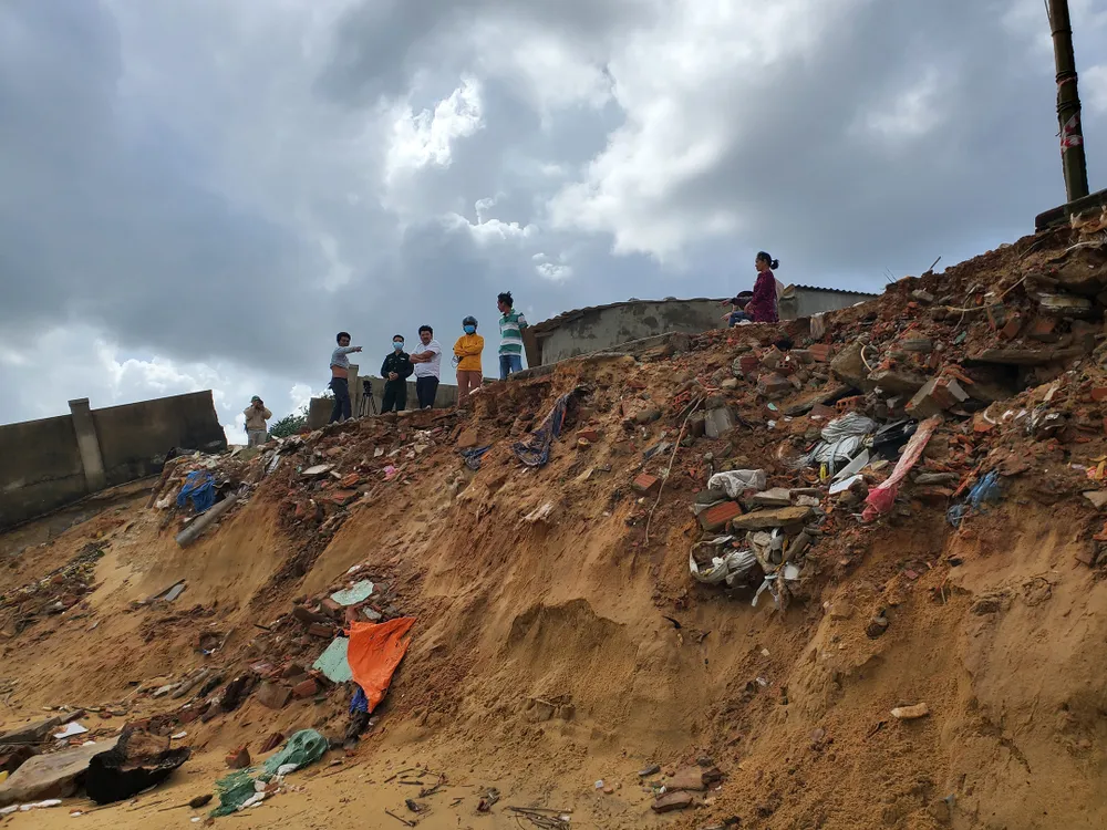 Sóng phá bờ biển Phù Mỹ (Bình Định): Dân thấp thỏm lo mất nhà, mất đất ảnh 5