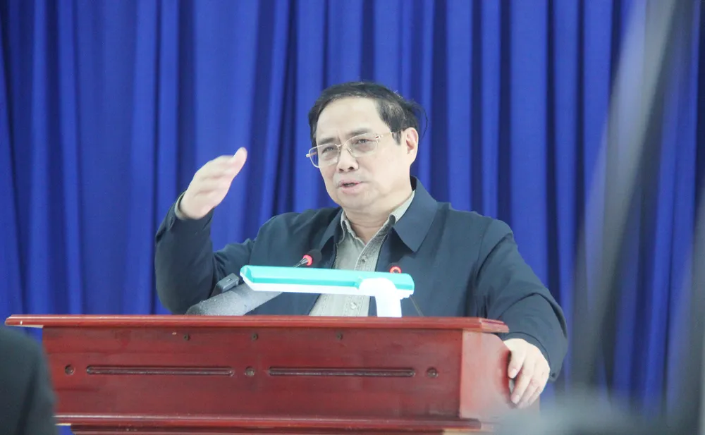 Thủ tướng Chính phủ phát biểu, trò chuyện người dân ảnh hưởng bởi cao tốc