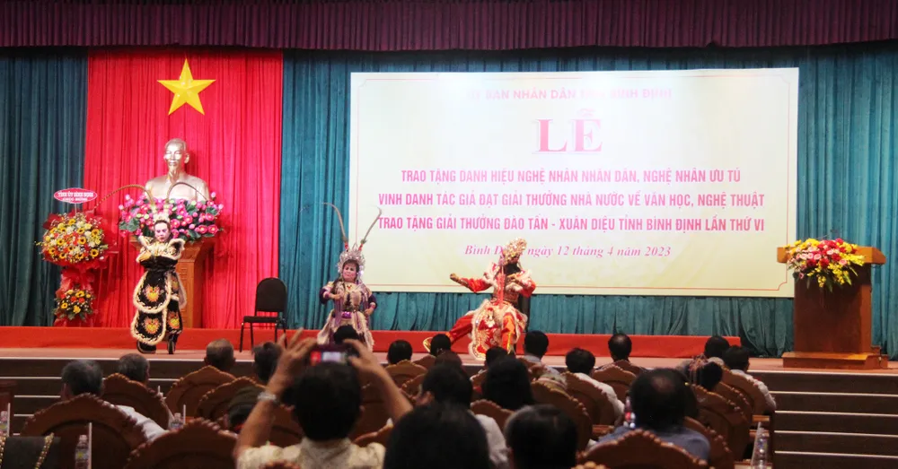 Nghệ nhân văn hóa là những "báu vật"