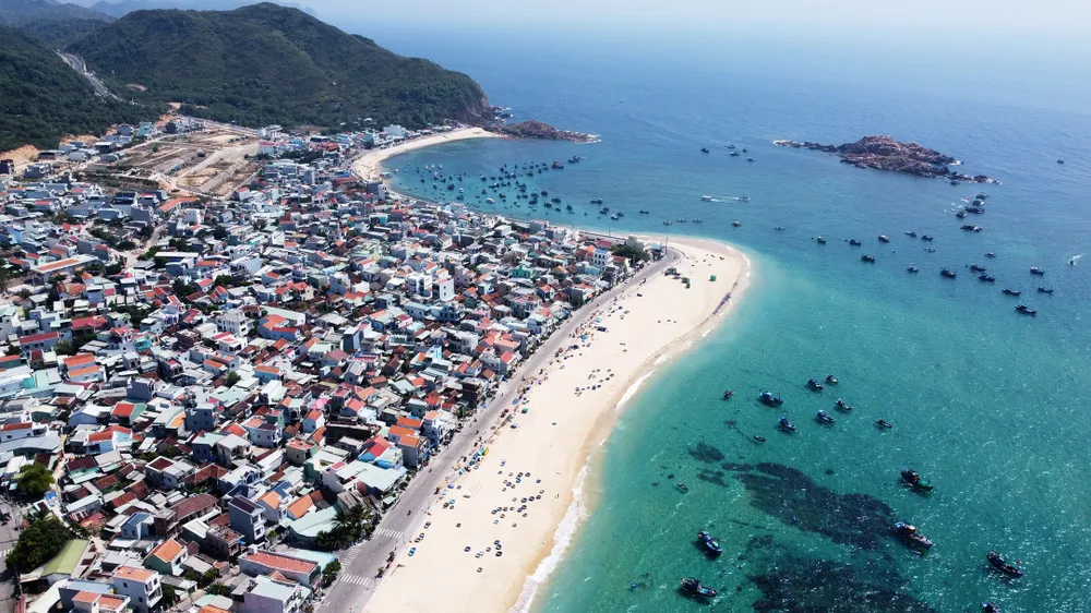 Du lịch biển đảo đang là thế mạnh của Bình Định. Ảnh: NGỌC OAI Du lịch biển đảo đang là thế mạnh của Bình Định. Ảnh: NGỌC OAI