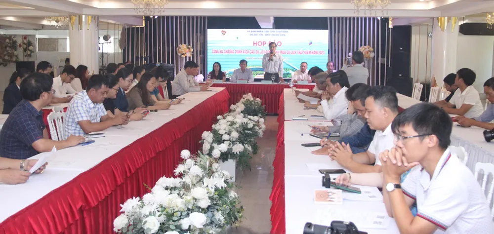 Toàn cảnh buổi họp báo. Ảnh: NGỌC OAI Toàn cảnh buổi họp báo. Ảnh: NGỌC OAI