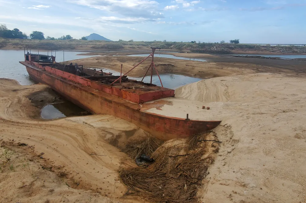 Phương tiện tạm dừng hoạt động đã lâu nên hoen gỉ, hư hại