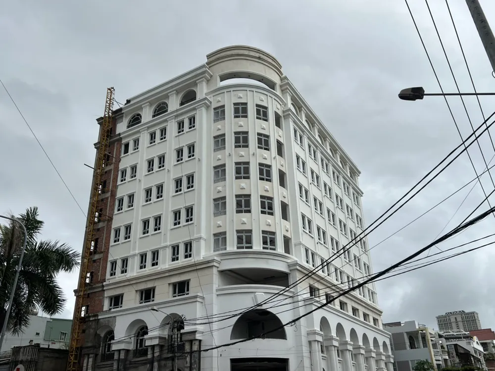 Chưa biết "số phận" khu khách sạn ở "đất vàng" đường Tăng Bạt Hổ (TP Quy Nhơn) đi về đâu