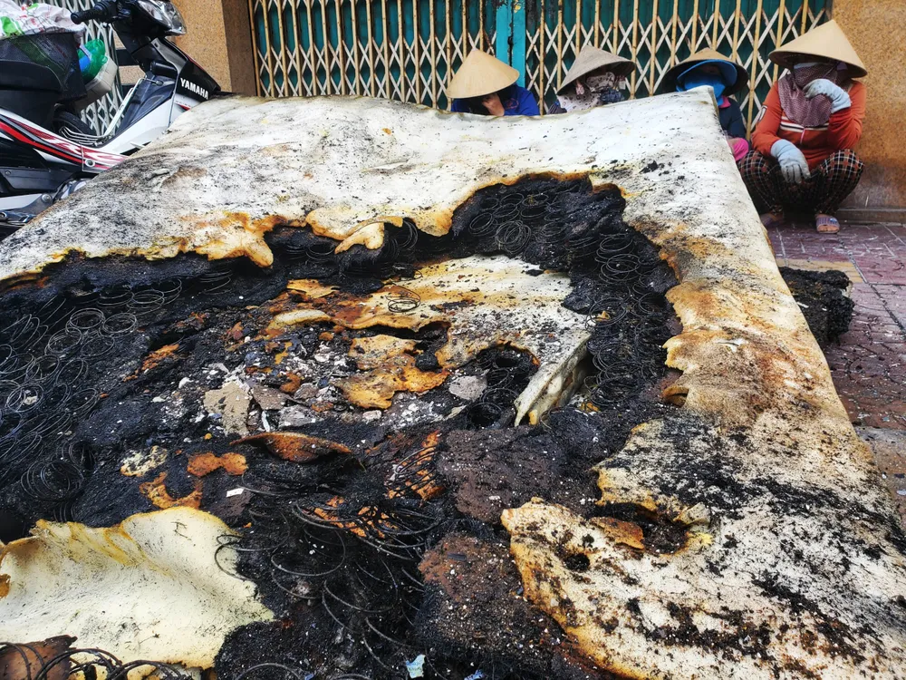 Vụ cháy khiến người dân địa phương vô cùng hoảng sợ