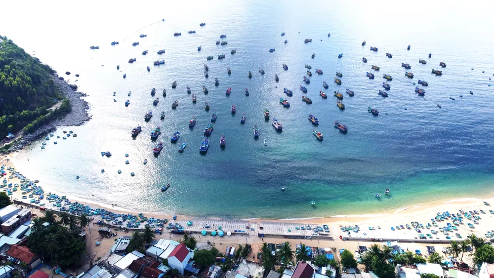 Làng biển hoang sơ, đẹp như tranh vẽ ở Phú Yên