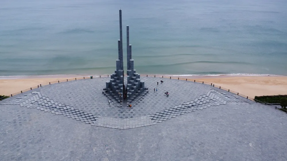 Toàn cảnh quảng trường Tháp Nghinh Phong