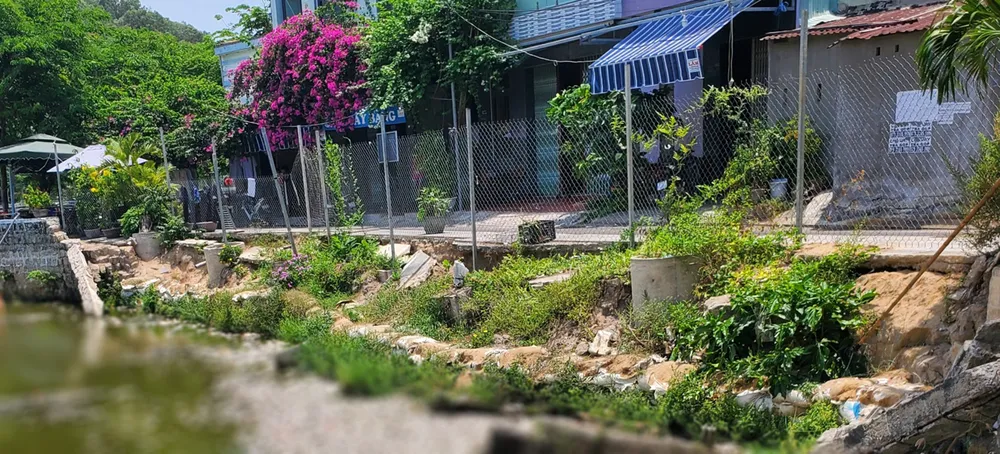 TP Quy Nhơn chi trên 3,1 tỷ đồng khắc phục đoạn kè sạt lở hồ Bàu Sen