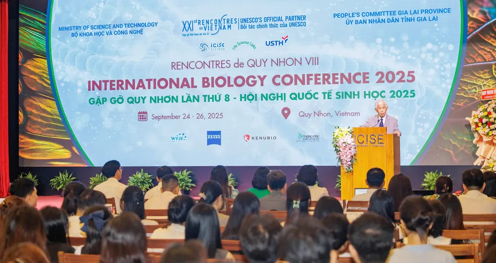 Hơn 100 nhà sinh học thế giới dự Hội nghị Quốc tế Sinh học 2025 tại ICISE