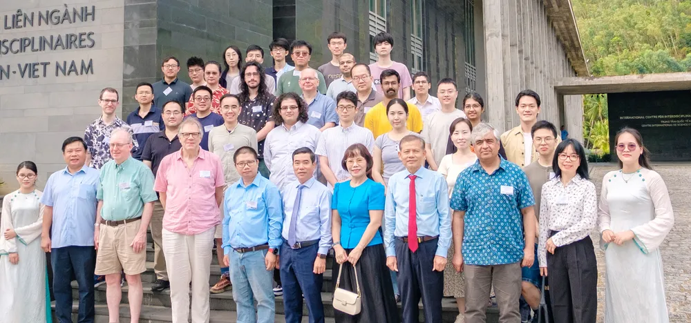 Electrons_Vietnam-2958.jpg