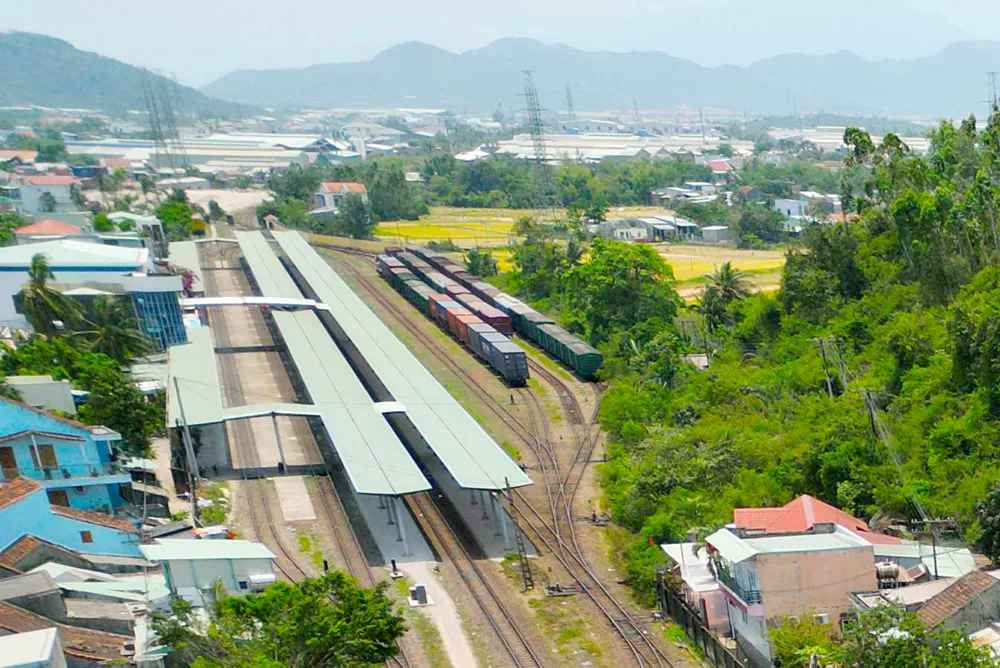 Duong sat.jpg
