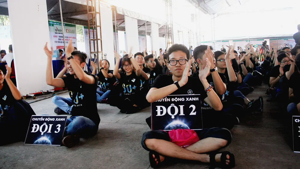 Hơn 2.000 tình nguyện viên tham gia phát động chiến dịch Giờ Trái đất 2018 ảnh 1