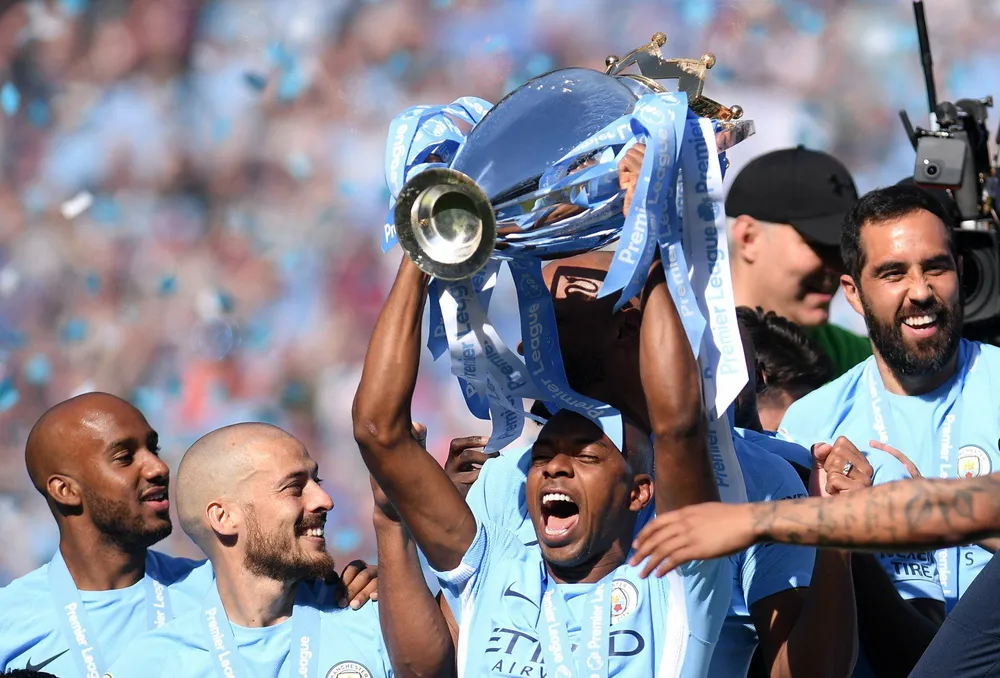 Man City - Huddersfield 0-0: Man xanh chính thức đăng quang ảnh 2
