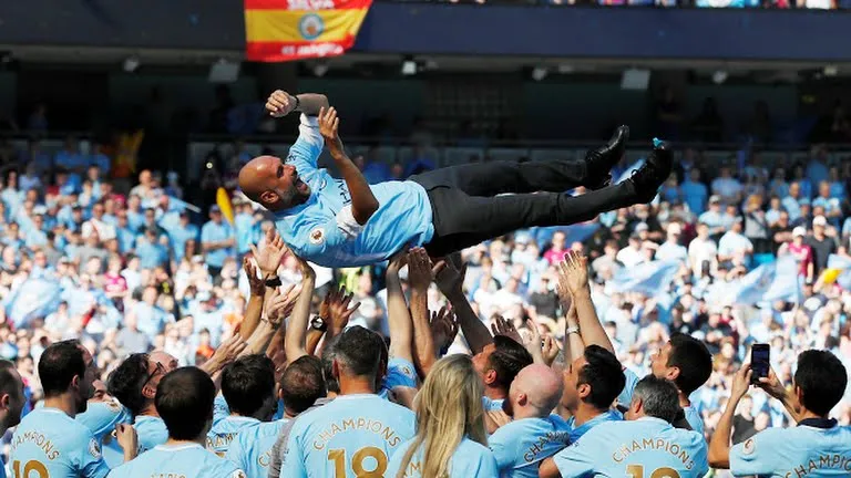 Man City - Huddersfield 0-0: Man xanh chính thức đăng quang ảnh 10