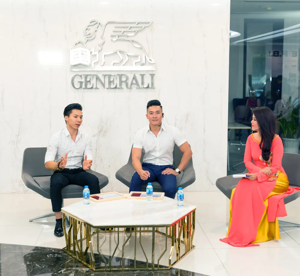 Generali Việt Nam tặng gói bảo hiểm nhân thọ cho Quốc Cơ - Quốc Nghiệp và gia đình ảnh 1